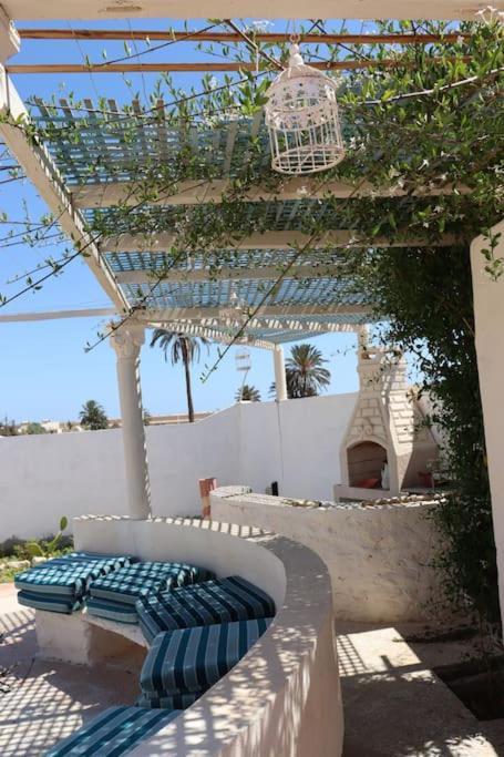 Vill La Reine Jerba Avec Piscine Villa El Guecheine Exterior photo